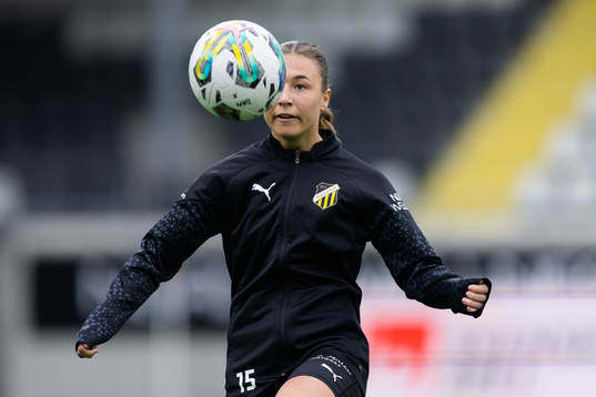 Häckens Alexandra Hellekant