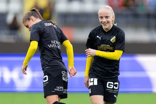 Häckens Hanna Wijk och Anna Sandberg