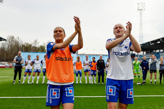 IFK Norrköpings My Cato och Wilma Leidhammar jublar