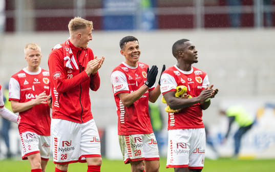 Kalmars Elias Olsson, Romario Pereira Sipiao och Nahom