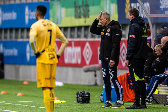 Lars Arne Nilsen, head coach of Aalesund, reacts
