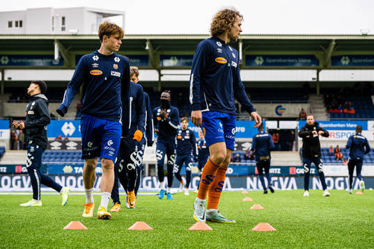 Nikolai Hopland and Alexander Munksgaard of Aalesund warms