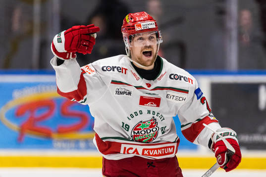 Modos Mikkel Aagaard jublar