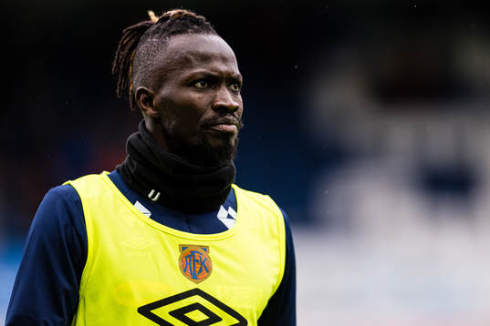 Amidou Diop of Aalesund warms up