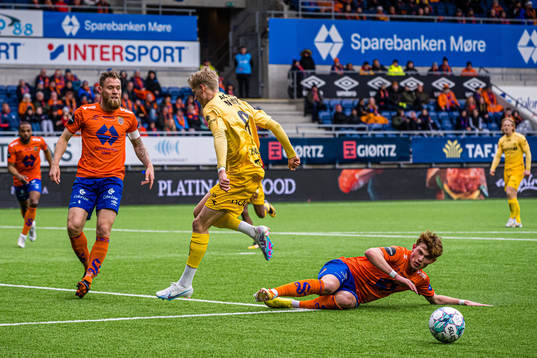 David Fällman of Aalesund, Albert Grønbæk of Bodø/Glimt