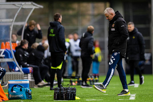 Lars Arne Nilsen, head coach of Aalesund, looks dejected