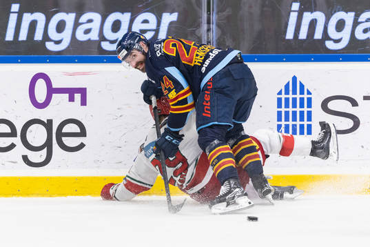 Djurgårdens Ludvig Rensfeldt och Modos Mikkel Aagaard