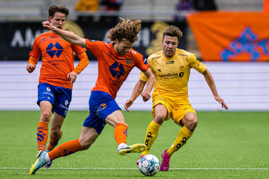 Alexander Munksgaard of Aalesund and Fredrik Bjørkan of
