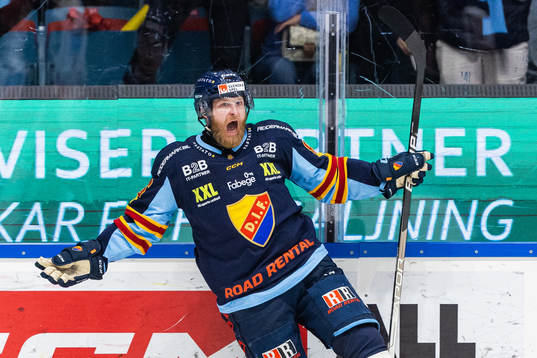 Djurgårdens Linus Klasen jublar