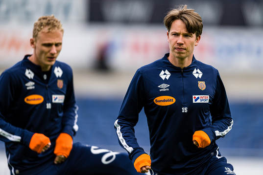 Kristoffer Ødemarksbakken of Aalesund warms up