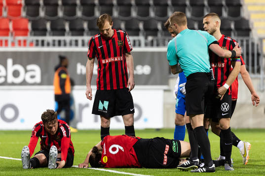 Brommapojkarnas Alexander Abrahamsson och Nikola Vasic har