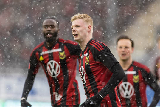 Östersunds Malcolm Stolt jublar