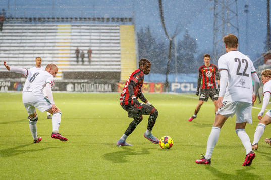 Östersunds Calvin Kabuye