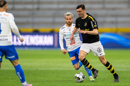 Värnamos Marco Bustos och AIKs Jetmir Haliti