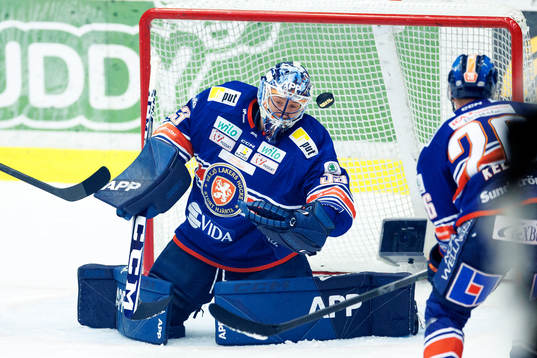 Växjös målvakt Emil Larmi