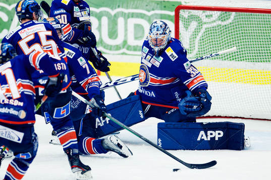 Växjös målvakt Emil Larmi