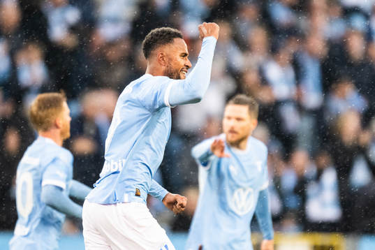 Malmö FFs Isaac Kiese Thelin jublar