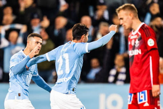 Malmö FFs Stefano Vecchia jublar
