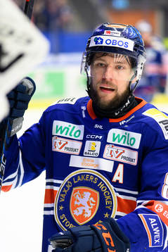 Växjös Robert Rosén jublar