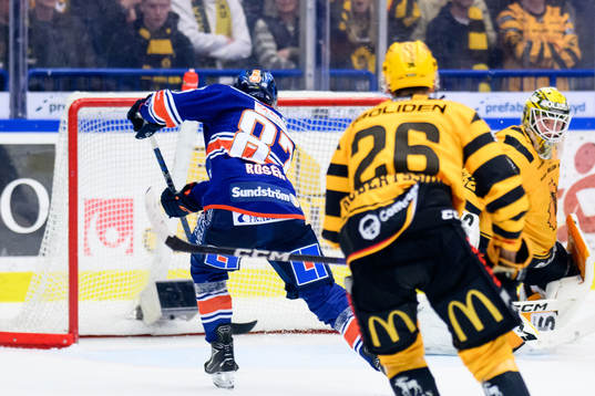 Växjös Robert Rosén gör 1-0