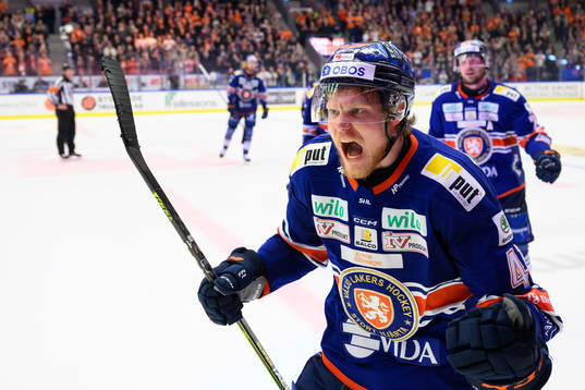 Växjös Ludvig Nilsson jublar