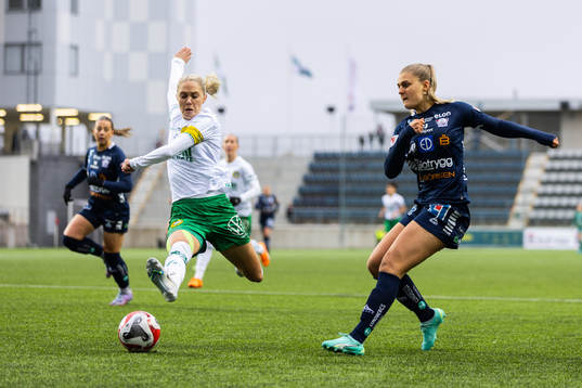 Hammarbys Alice Carlsson och Linköpings Cornelia Kapocs