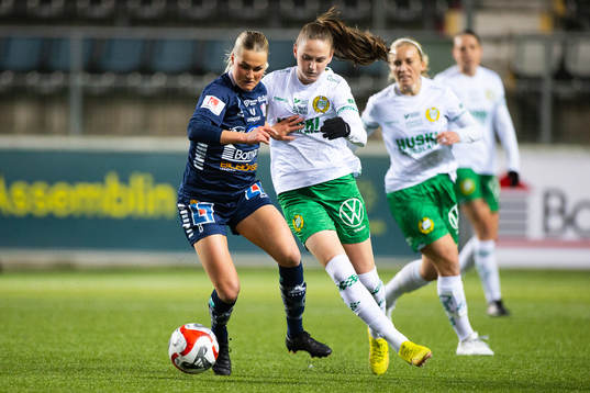 Linköpings Johanna Svedberg och Hammarbys Vilde Hasund