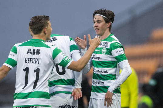 Västerås SKs Max Larsson jublar