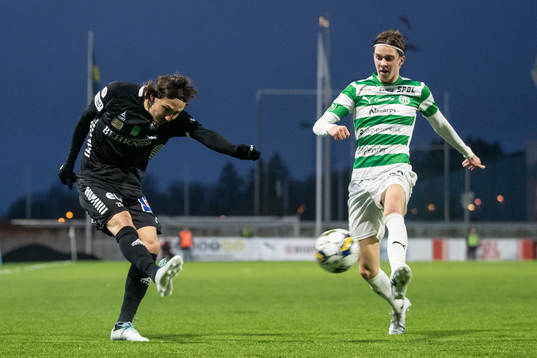 Örebros Adam Bark och Västerås SKs Max Larsson