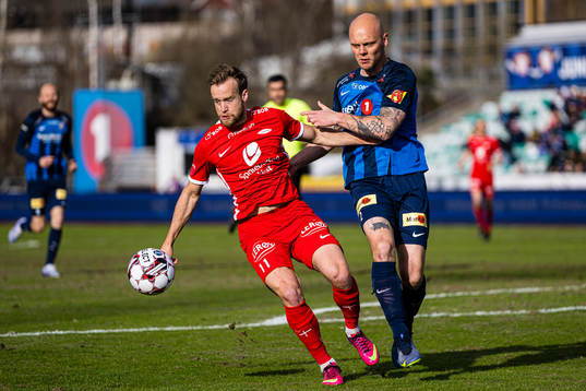 Bård Finne of Brann and Kasper Søndergaard Pedersen of