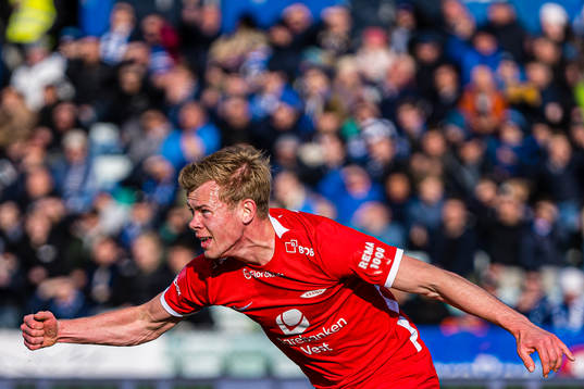 Aune Heggebø of Brann celebrates