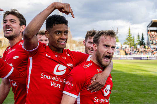 Bård Finne of Brann celebrates