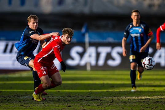 Aleksander Andresen of Stabæk and Ole Didrik Blomberg of