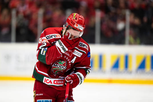 Modos Adam Pettersson har ont