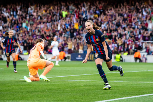 Caroline Graham Hansen of Barcelona celebrates