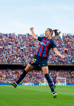 Caroline Graham Hansen of Barcelona celebrates