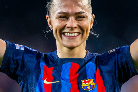Fridolina Rolfö of Barcelona celebrates