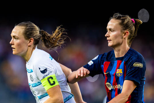 Magdalena Eriksson of Chelsea and Caroline Graham Hansen of