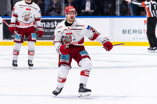 Modos Mikkel Aagaard jublar