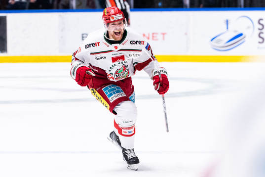 Modos Mikkel Aagaard jublar