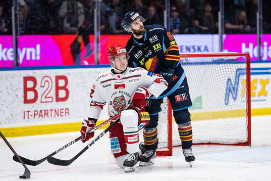 Djurgårdens Stefan Elliott och Modos Theodor Niederbach