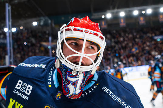 Djurgårdens målvakt Jesper Myrenberg jublar