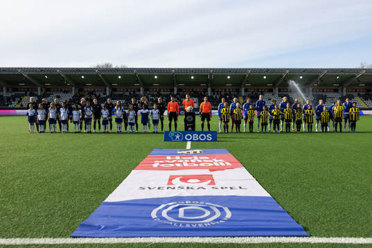 Häckens och IFK Norrköpings spelare