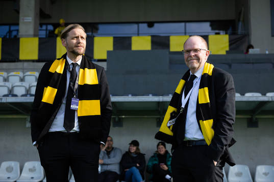 Häckens klubbchef Marcus Jodin och ordförande Anders