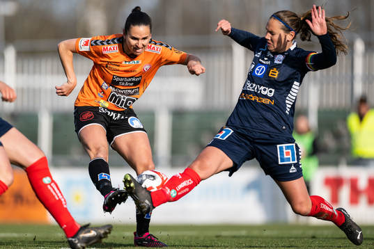Kristianstads Evelyne Viens och Linköpings Emma Lennartsson