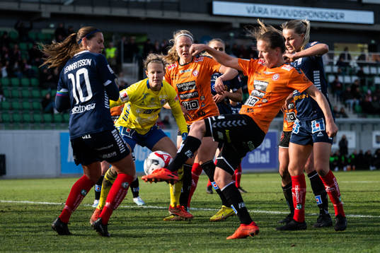 Linköpings målvakt Cajsa Andersson och Kristianstads