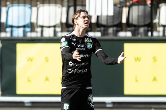 Västerås SKs Max Larsson deppar