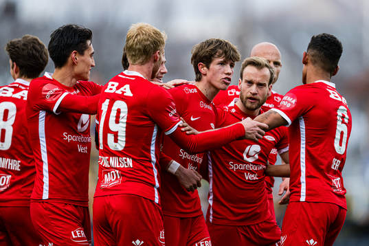Niklas Jensen Wassberg of Brann celebrates