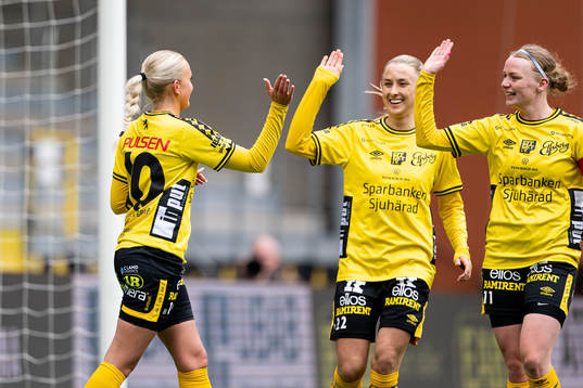 Elfsborgs Matilda Ståhlbom Karlsson jublar med Amanda