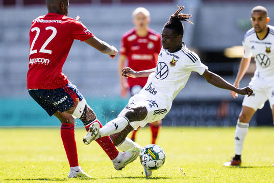 Östers Manasse Kusu och Östersunds Yannick Armel Assiedou